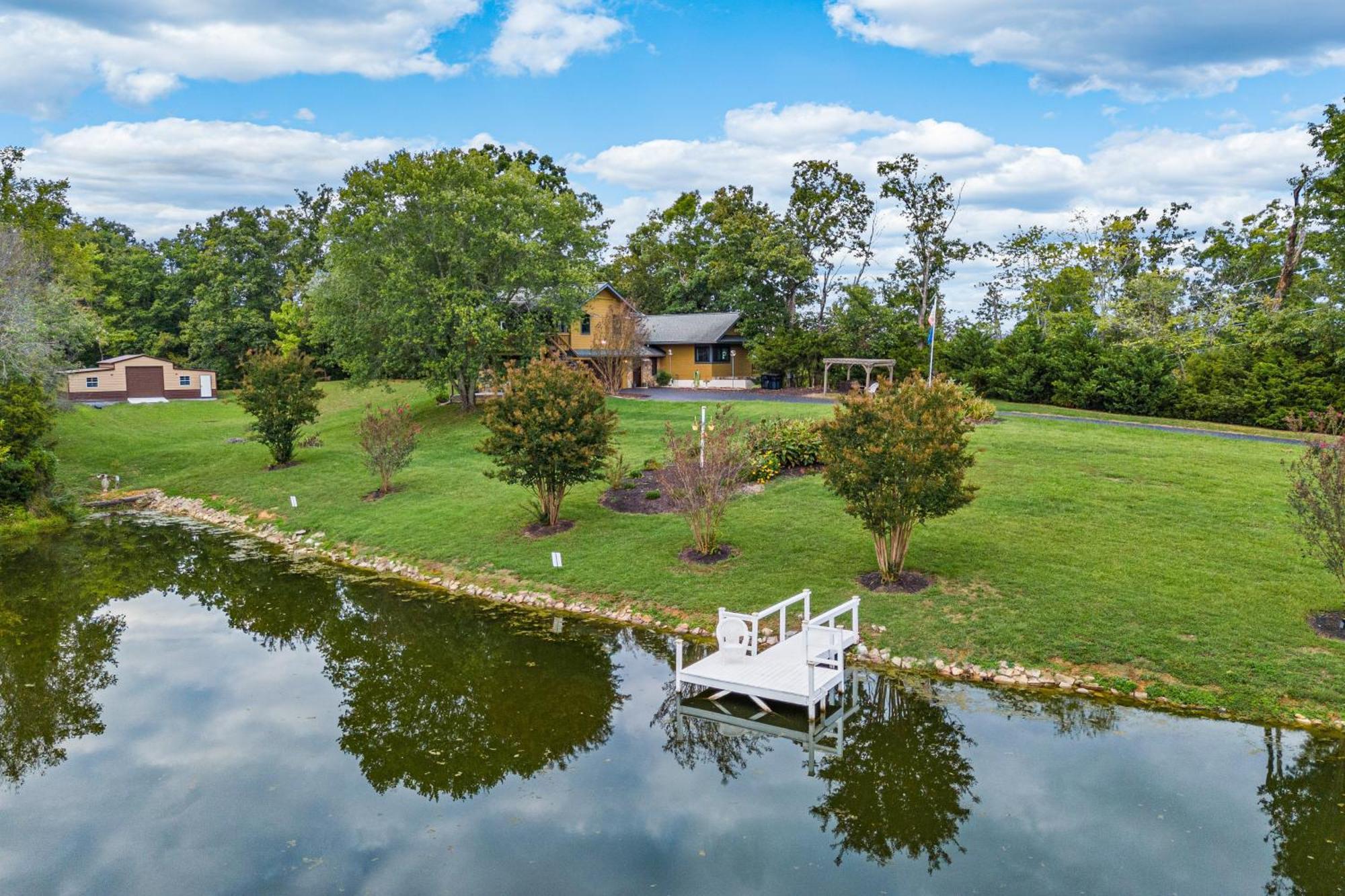 Haven On The Pond Villa Pigeon Forge Bagian luar foto